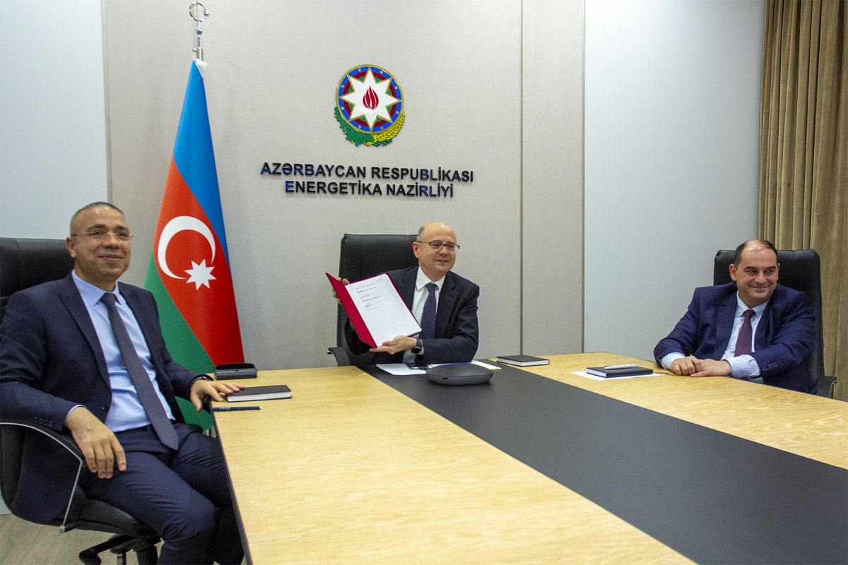 Azerbaijan, FFI ink framework agreement on renewable energy & green hydrogen projects [PHOTO]