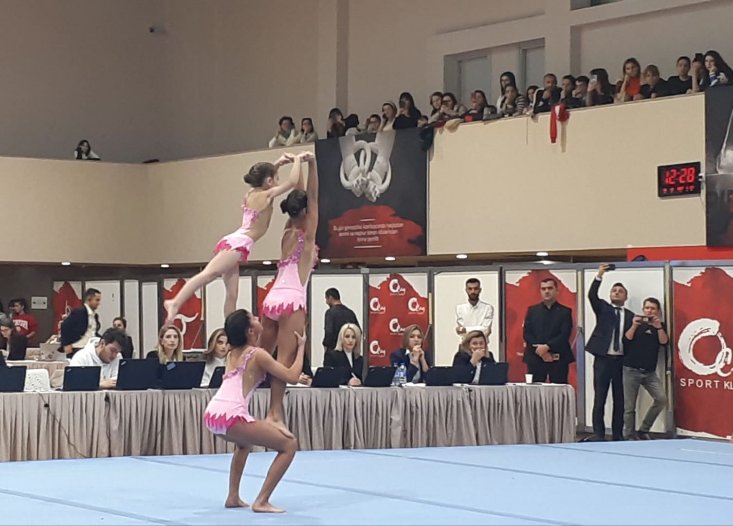 Joint Baku Championship in artistic, acrobatic gymnastics kicks off [PHOTO]