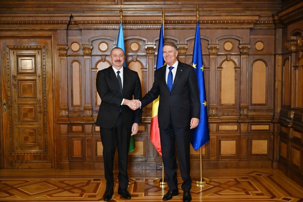 President Ilham Aliyev meets President of Romania Klaus Iohannis