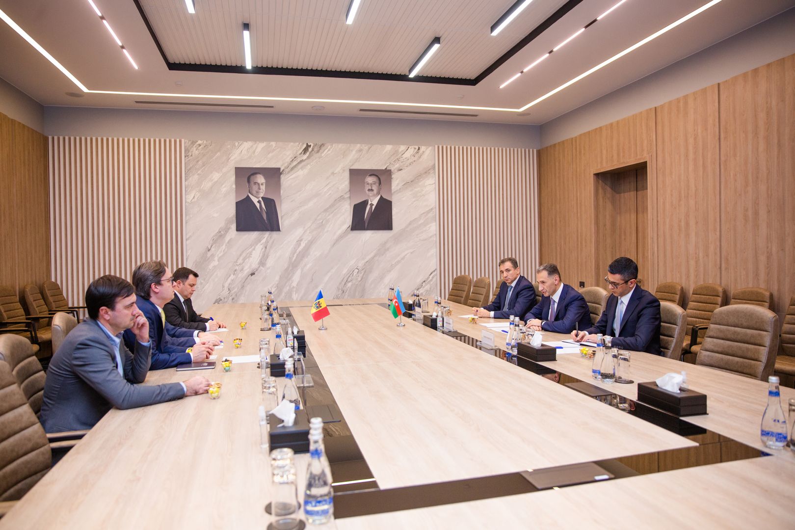 Azerbaijan, Moldova discuss co-op in ICT, innovation, cybersecurity
