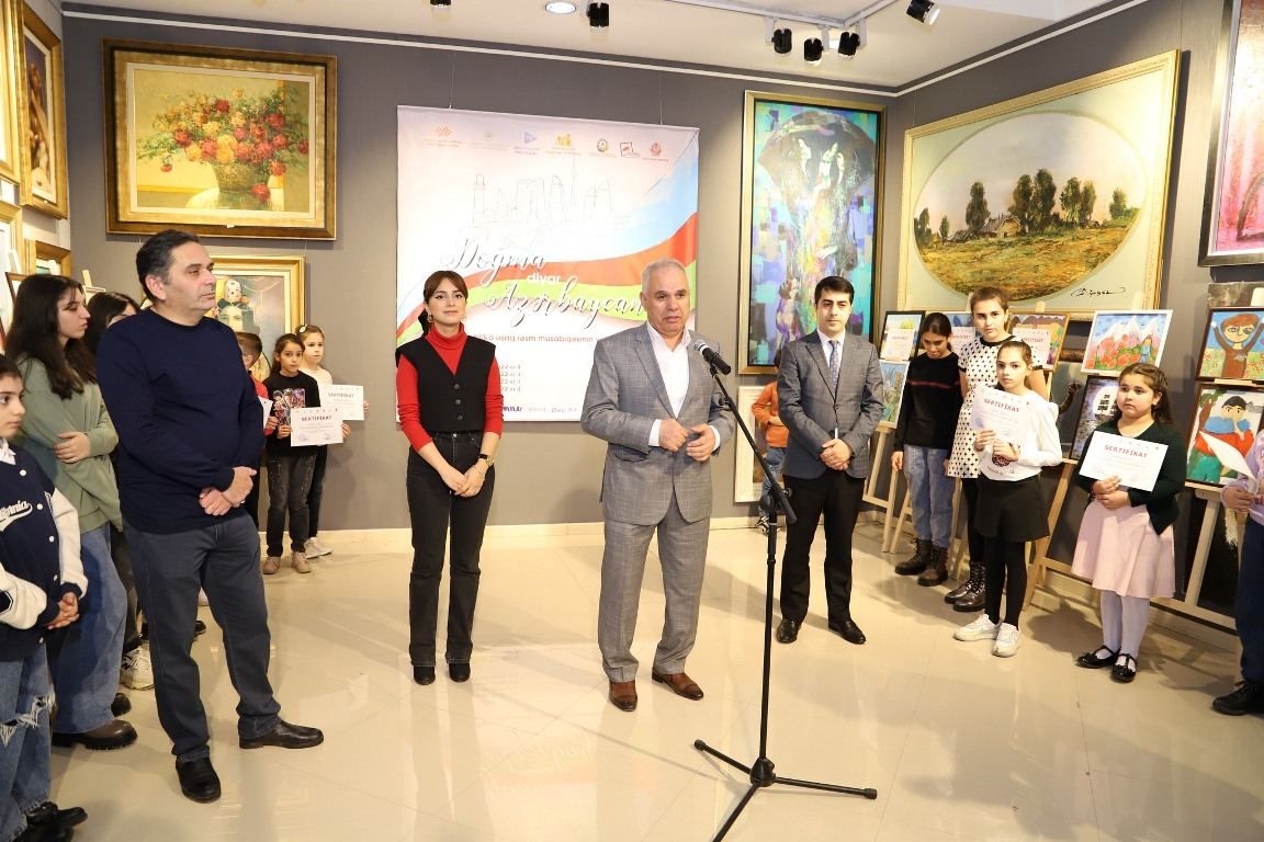 Khatai Arts Center presents colorful artworks [PHOTO]