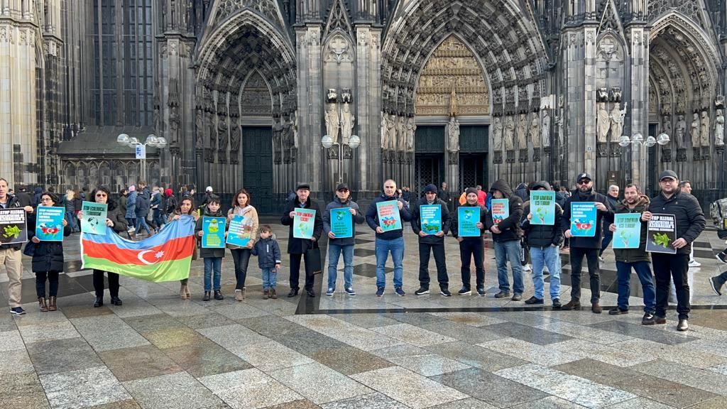 Azerbaijanis of Germany hold support rally for compatriots' peaceful protest in Karabakh [PHOTO]