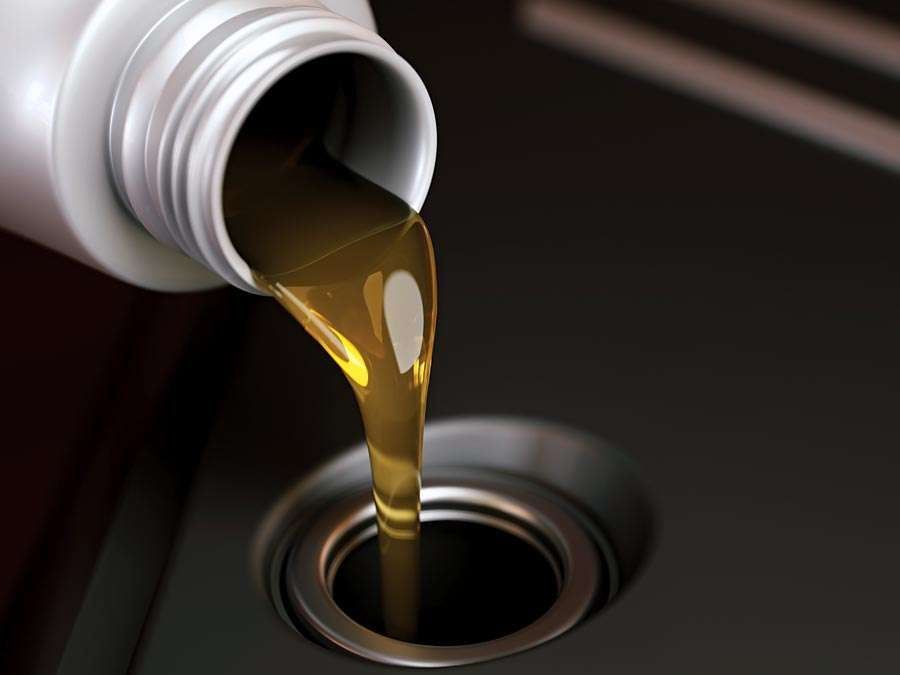 People drawn to rally in Khankendi with free fuel