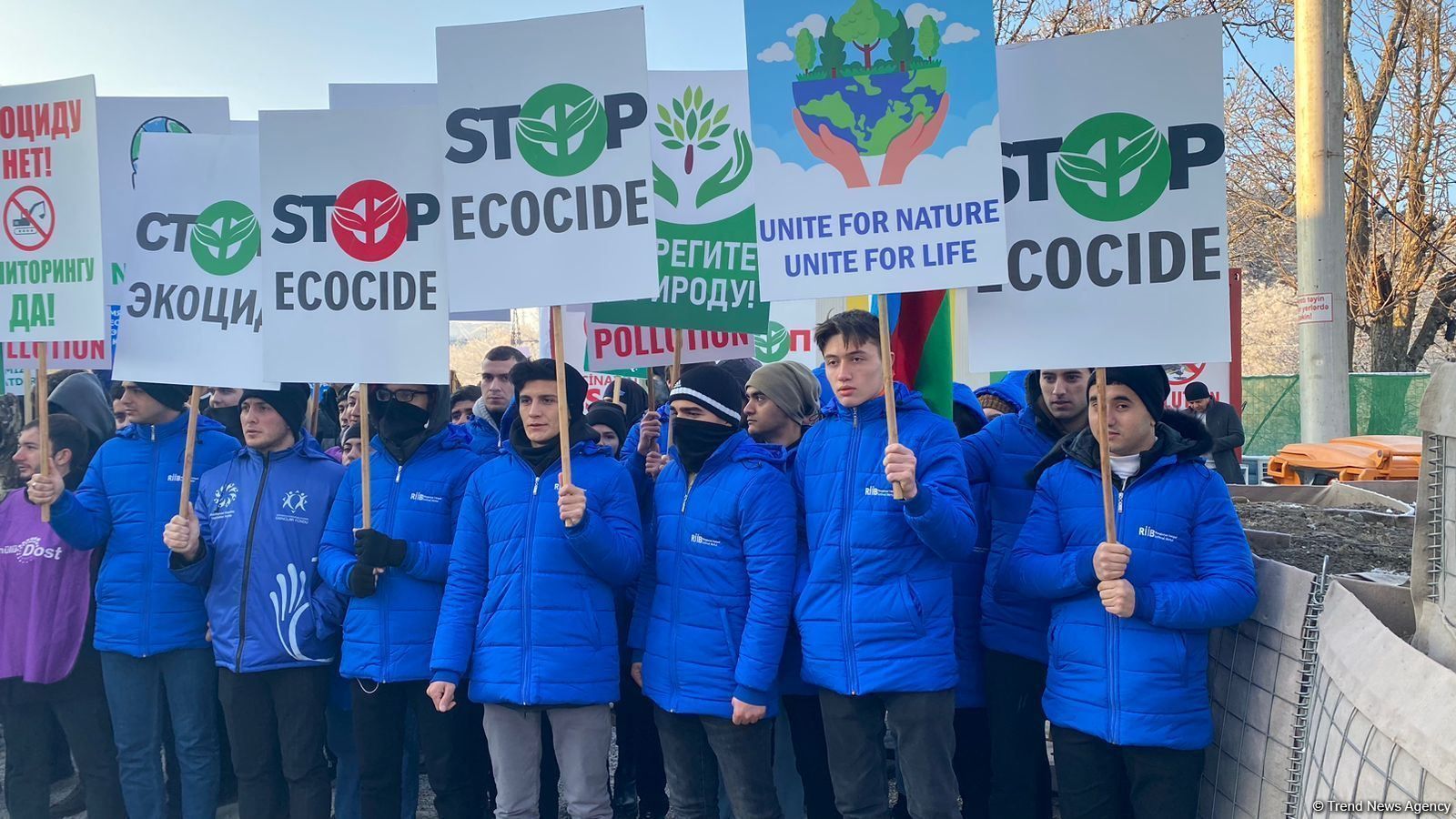 Azernews reporting of eco-activists' protest dispels Armenian myths about Lachin road blockage [VIDEO]