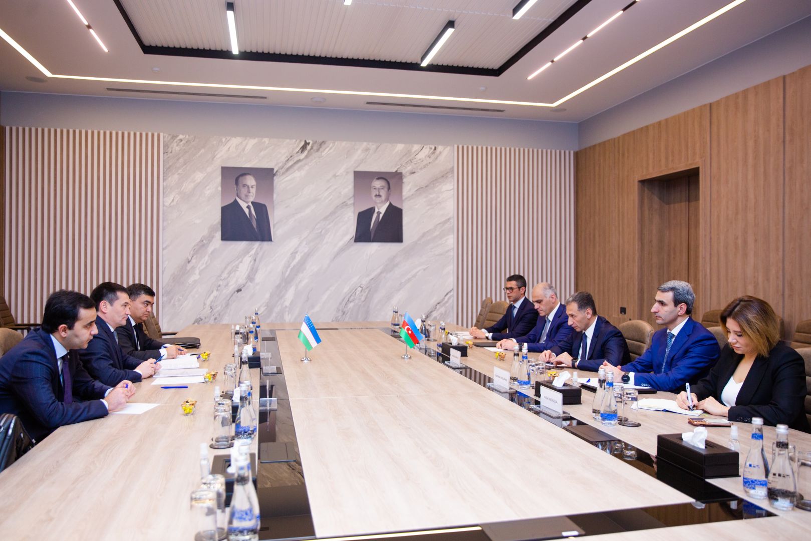 Azerbaijan, Uzbekistan look into prospects for transport co-op