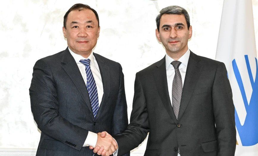 Azerbaijan, Kazakhstan discuss joint actions on Trans-Caspian int'l transport route [PHOTO]