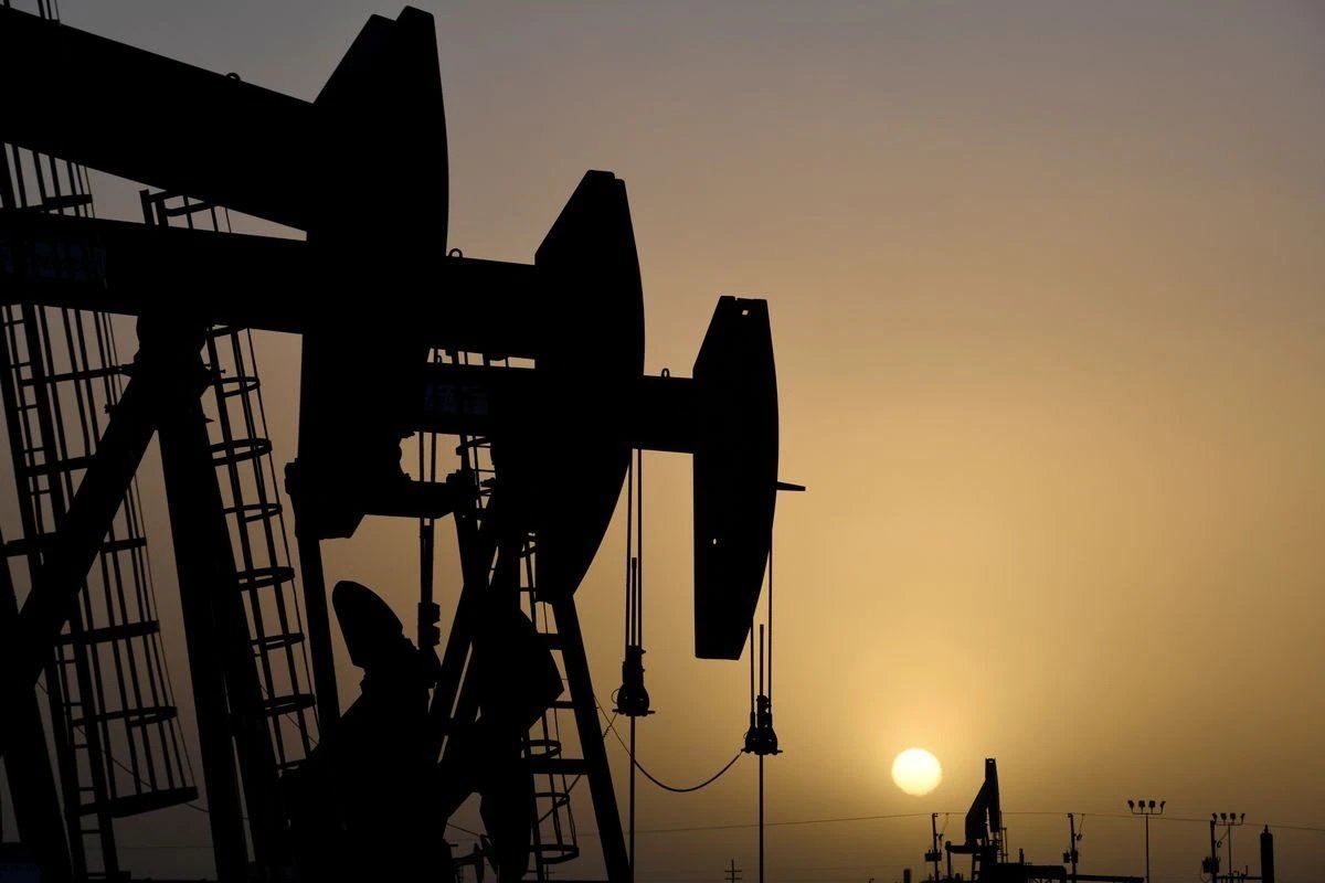 Azerbaijani oil prices decrease