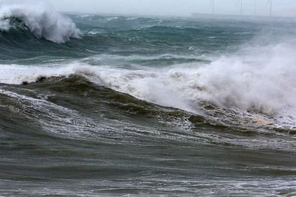 Storm in California leaves thousands without power, more rough weather ...