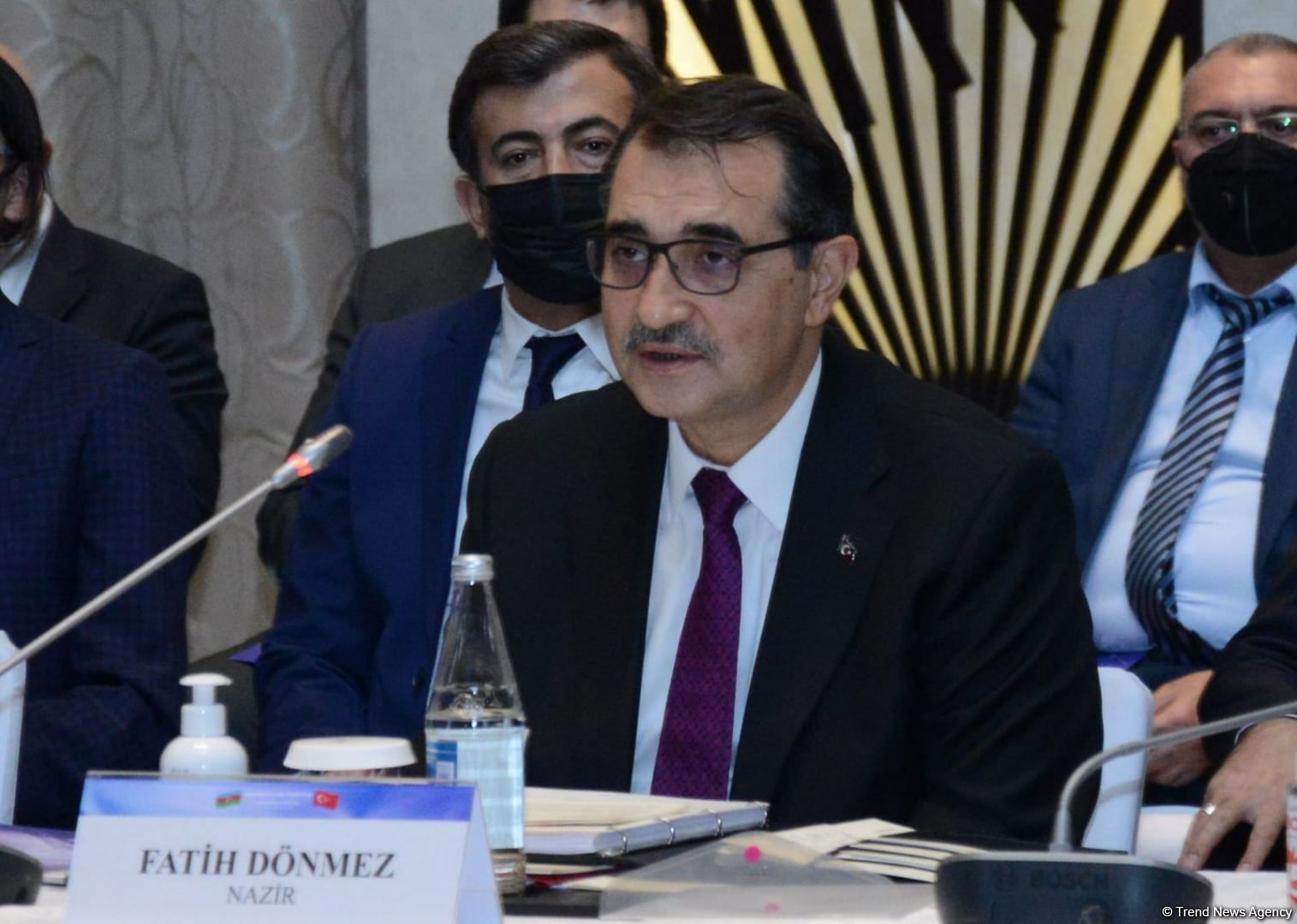 Minister: Turkiye plans to establish natural gas trade center