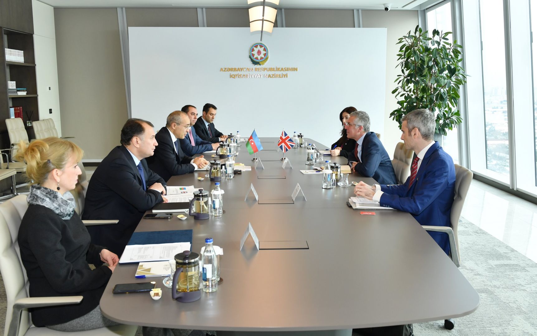 Azerbaijan, UK discuss involvement in Karabakh projects, trade, investment & energy co-op [PHOTO]