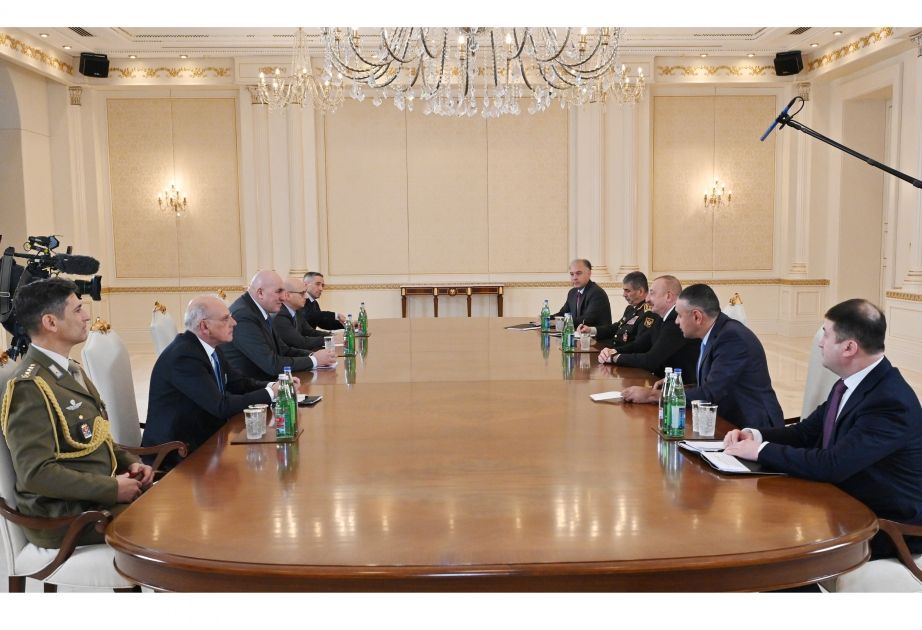 President Ilham Aliyev receives Italian defense minister