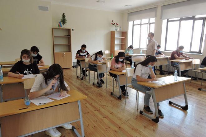 Azerbaijan rises scholarships for students, masters, doctoral students