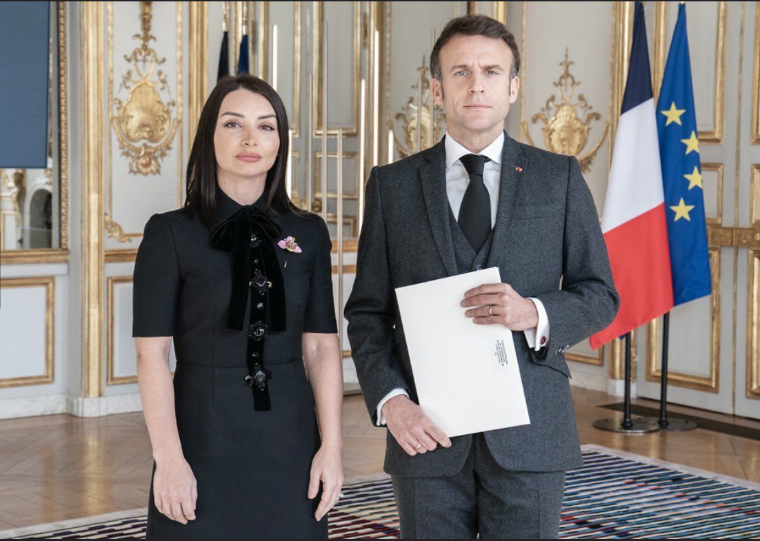 Azerbaijani envoy presents credentials to French President [PHOTO/VIDEO]