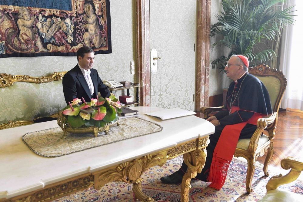 Azerbaijani ambassador presents his credentials to Pope Francis [PHOTO] - Gallery Image