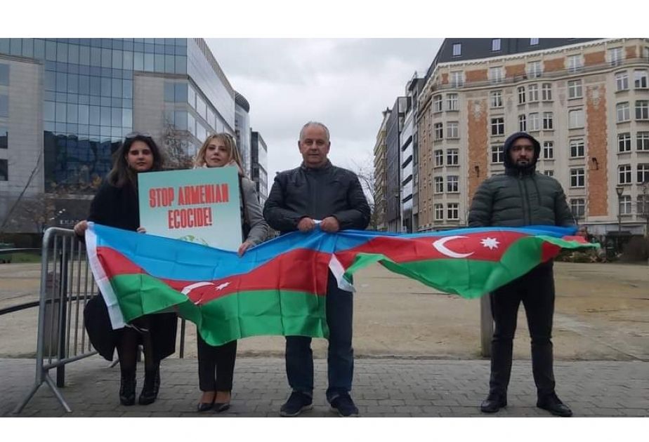 Azerbaijanis picket European Parliament in protest at Armenia's ecocide