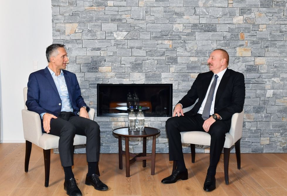 Azerbaijani president meets Signify CEO in Davos [UPDATE]