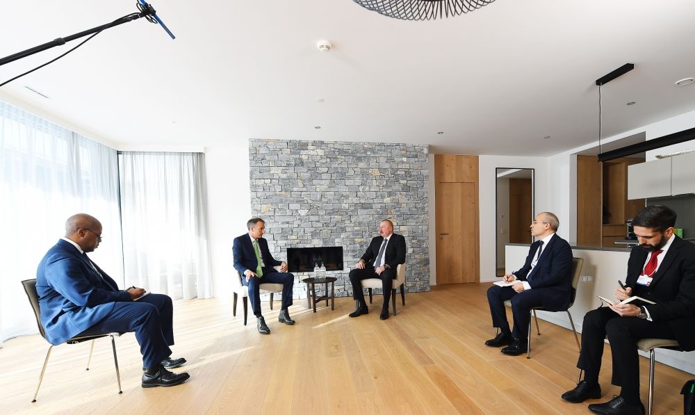 Expansion of Azerbaijan's energy projects discussed in Davos [PHOTO/VIDEO]