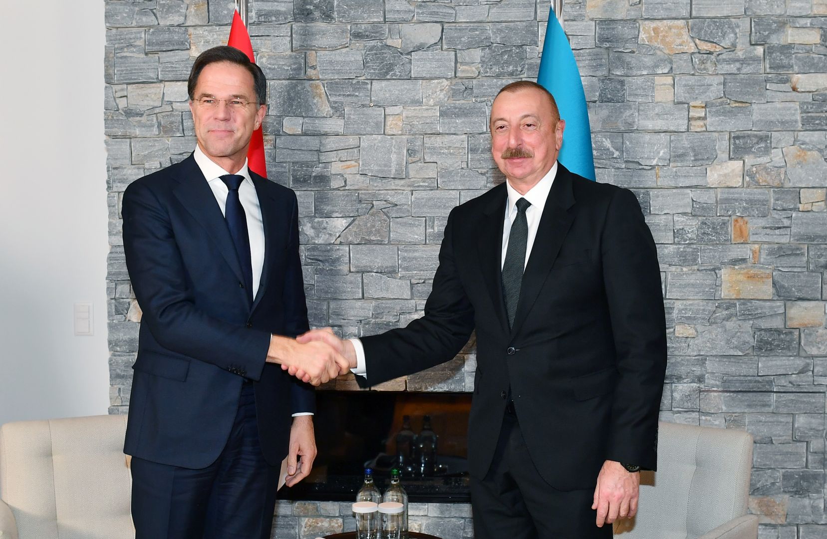 Azerbaijani president, Dutch premier mull cooperation in Davos [PHOTO]
