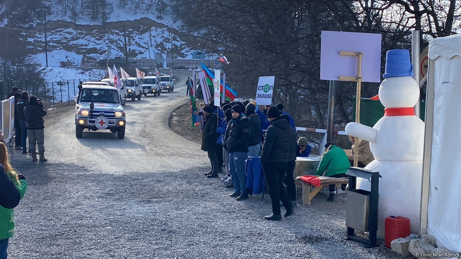 Day 44: As Azerbaijani eco-activists stand firm on demands, envoy refutes Armenians' blockade claims [PHOTO/VIDEO] - Gallery Image