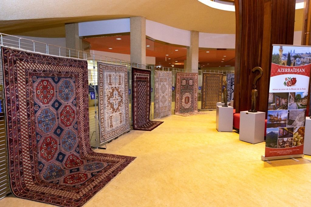 Azerbaijani carpets on display at European Council headquarters [PHOTO] - Gallery Image