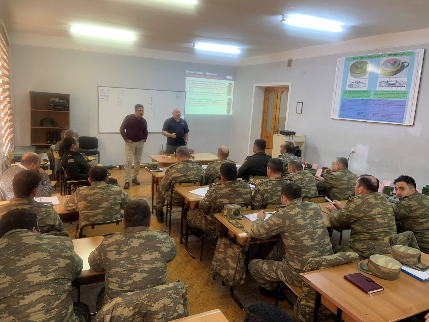 British experts training Azerbaijani officers on demining [PHOTO]