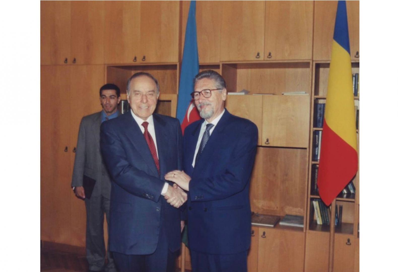 Heydar Aliyev launched great economic cooperation projects of global importance - ex-president of Romania [PHOTO]