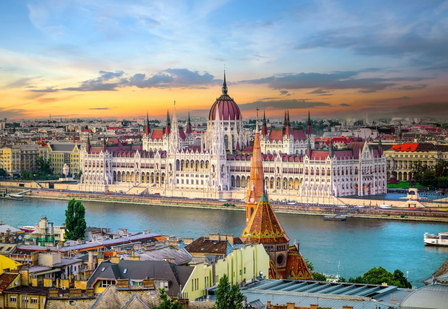 Hungary reports strong tourism rebound in 2022