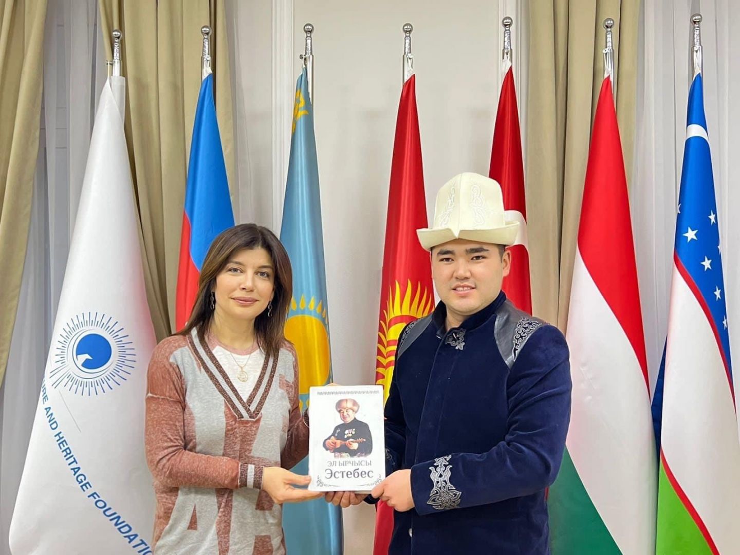 Turkic Culture & Heritage Foundation head meets young writers from Turkic-speaking nations [PHOTO]