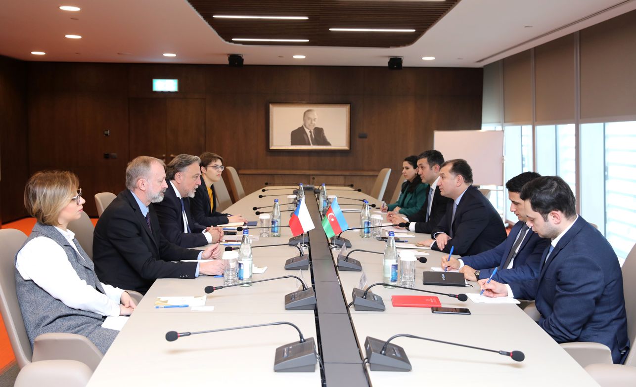 Azerbaijan, Czechia mull expansion of co-op in automotive & food industry