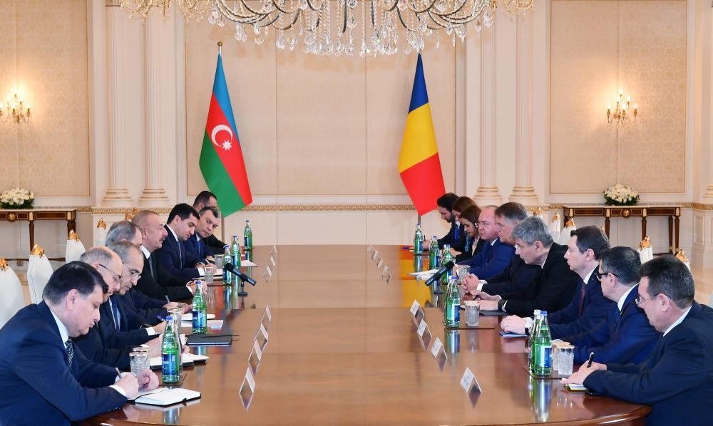 Azerbaijani, Romanian presidents hold meeting in expanded format [PHOTO/VIDEO]