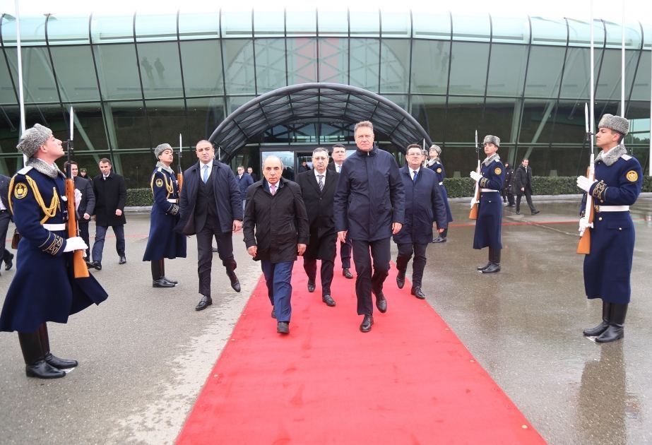Romanian president wraps up official visit to Azerbaijan