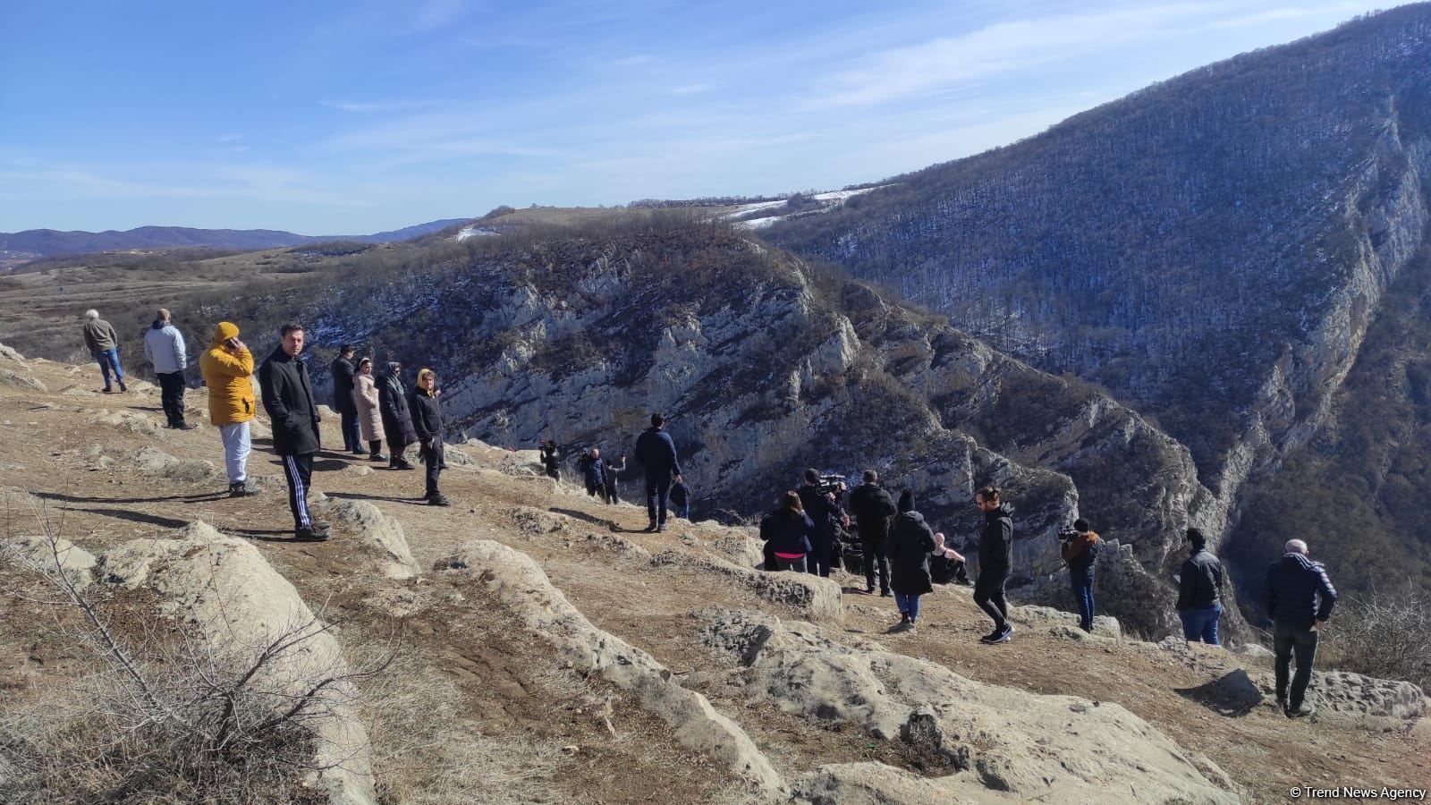 Twelve different nations' tourists visit Jidir Duzu in Shusha [PHOTO/VIDEO]