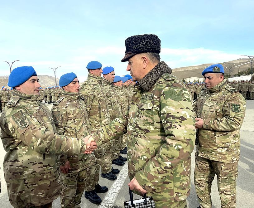 Azerbaijani military top brass inspects intensive combat training in military units [PHOTO] - Gallery Image