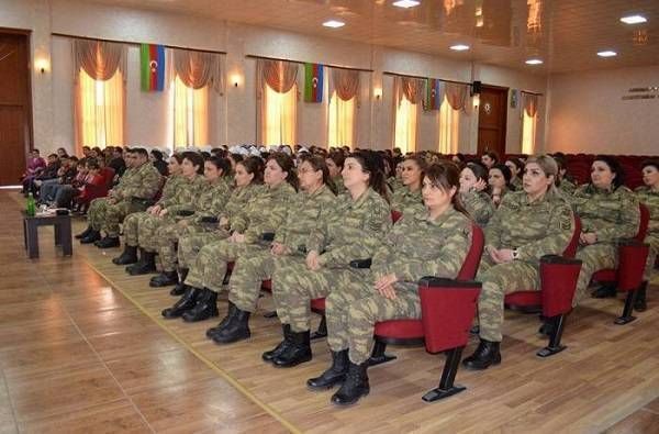 Azerbaijan to set up female sapper squad
