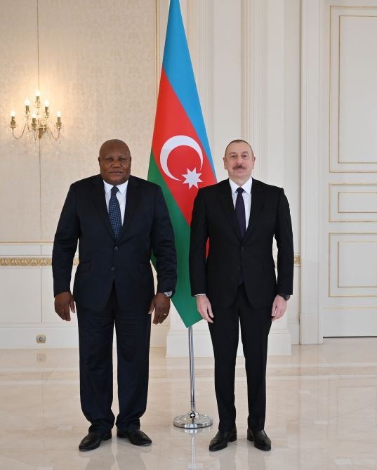 President Ilham Aliyev receives credentials of incoming ambassador of Congo [UPDATE] - Gallery Image