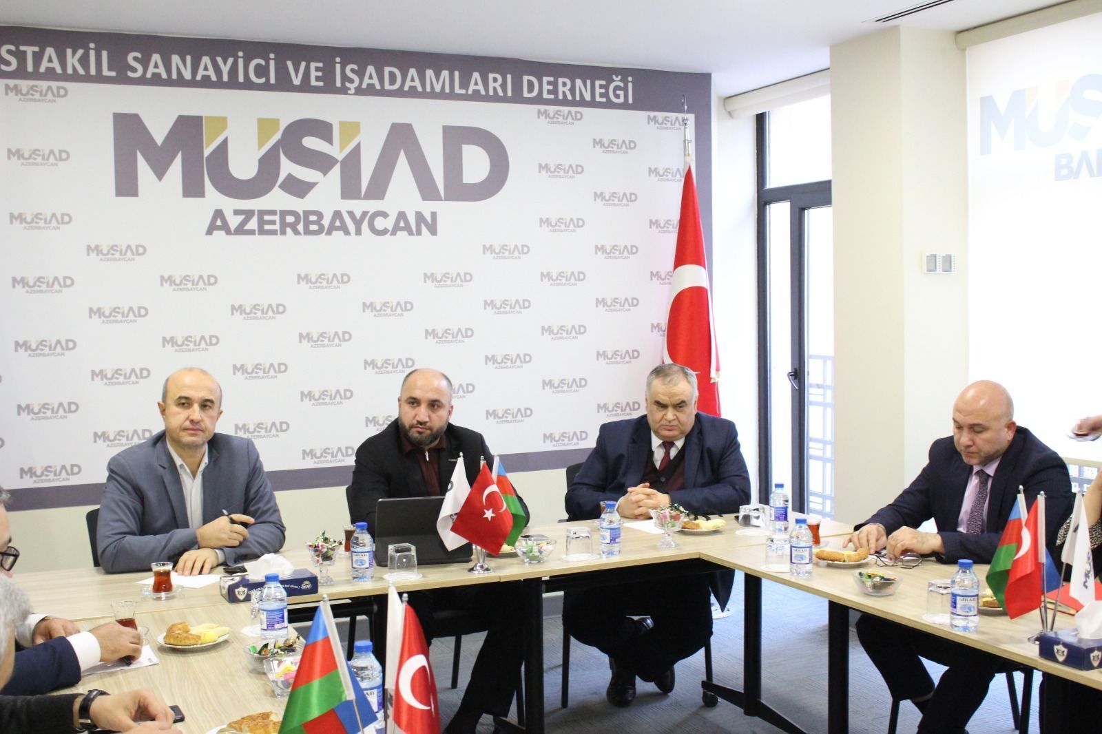 Azerbaijani MUSIAD organizes Fraternal Aid campaign in support of Turkiye [PHOTO]