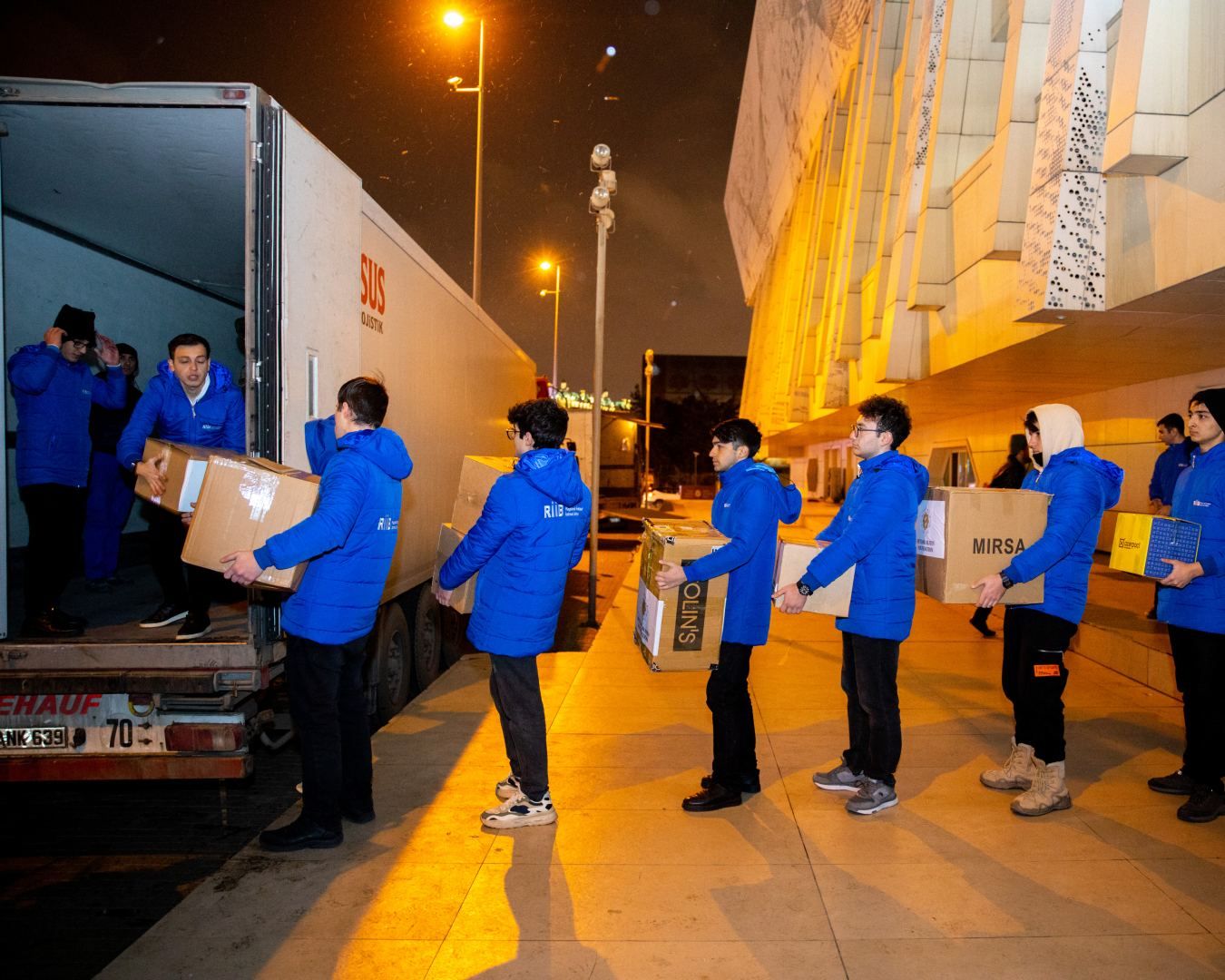 Heydar Aliyev Foundation sends another batch of aid to Turkiye [PHOTO]