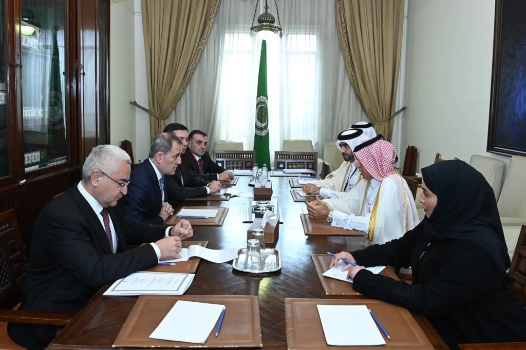 Azerbaijani & Qatari top diplomats mull bilateral co-op [PHOTO]
