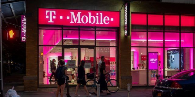 T-Mobile outage hits users across the U.S.
