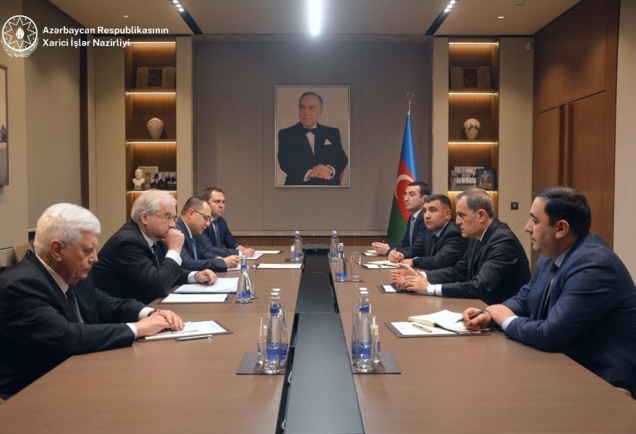 Azerbaijani foreign minister updates Russian roving envoy on stalled peace process with Armenia, Karabakh pickets
