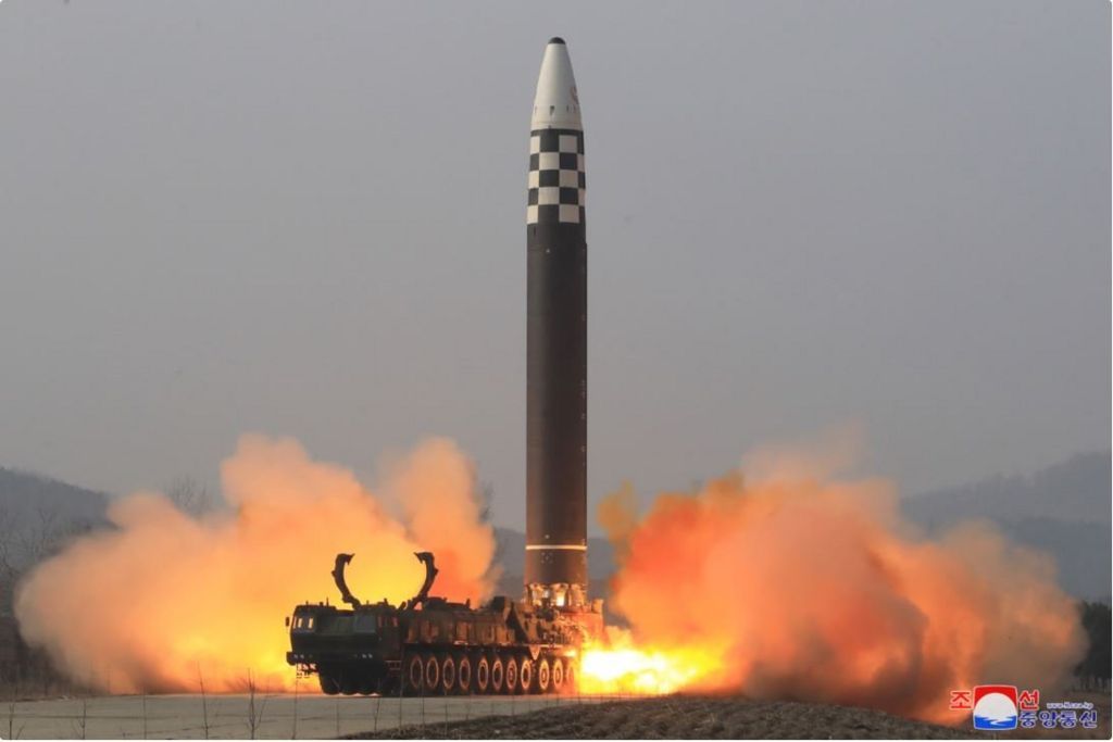 North Korea fires long-range missile after warning US & South Korea over drills