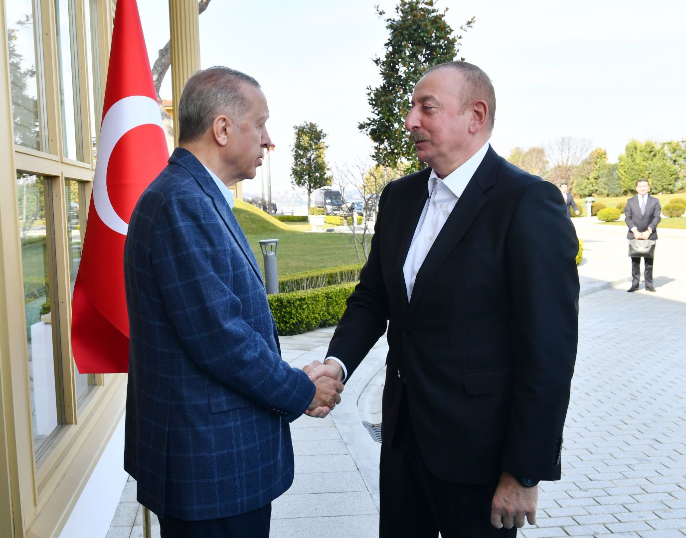 President Ilham Aliyev`s meeting with Turkish President Recep Tayyip Erdogan kicks off in Istanbul