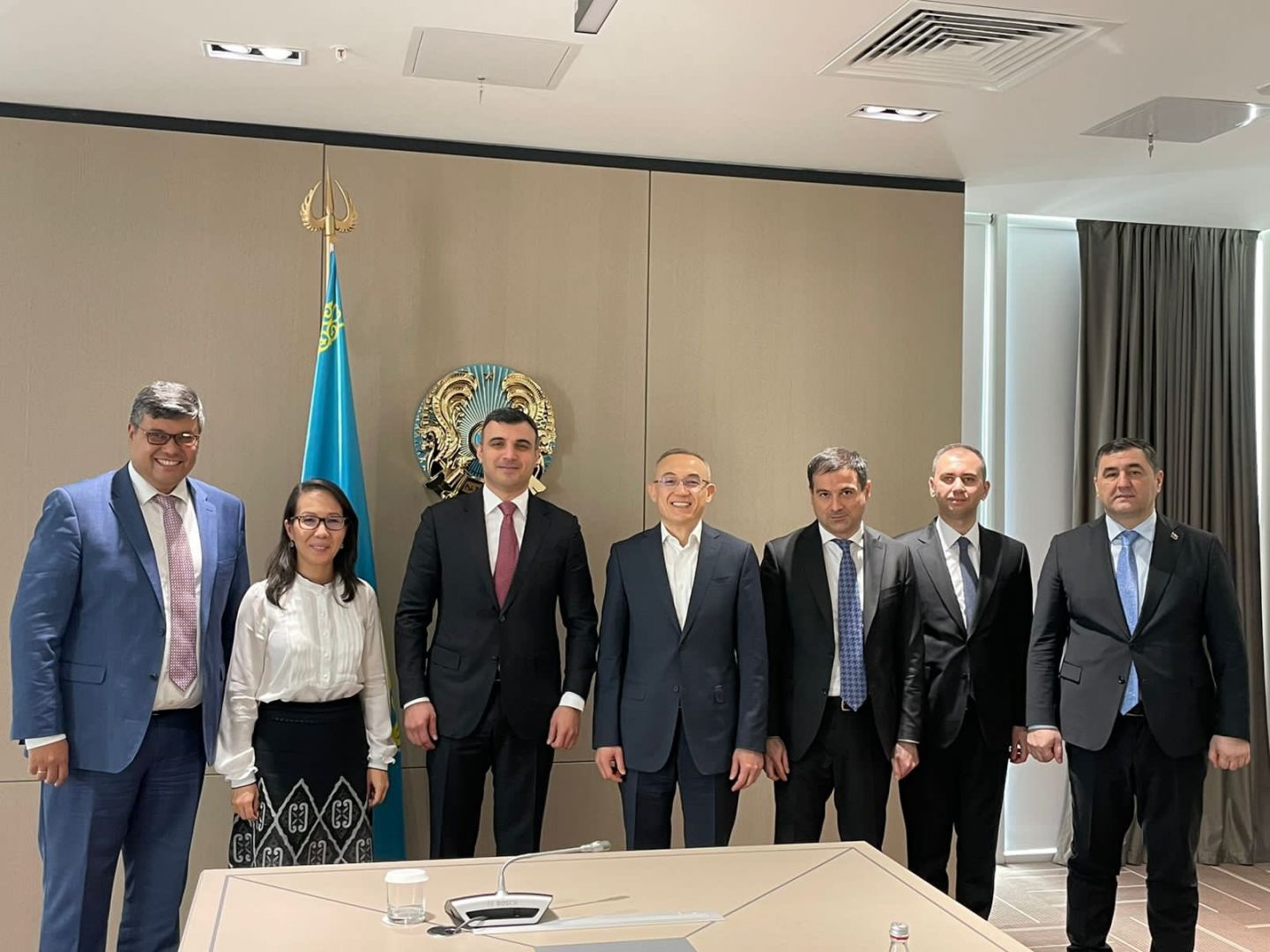 Azerbaijani, Kazakh top bankers discuss inter-bank relations, digital currency [PHOTO]