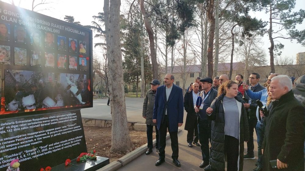 Foreign journalists commemorate civilians killed by Armenian missile strike on Ganja [PHOTO]
