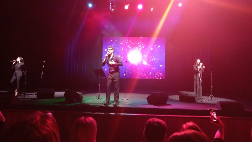 Akcent group gives concert in Heydar Aliyev Palace