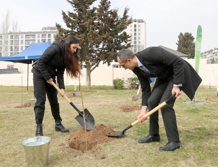 Leyla Aliyeva takes part in Green Marathon 2023 tree-planting campaign [PHOTO] - Gallery Image