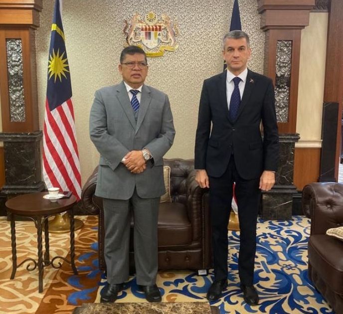 Azerbaijani envoy & top Malaysian officials mull expanding economic & trade relations