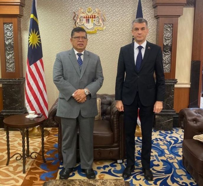 Azerbaijani envoy & top Malaysian officials mull expanding economic & trade relations