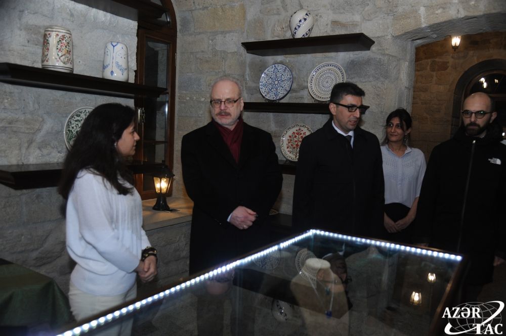 Latvian president visits historic core of Baku city [PHOTOS] - Gallery Image