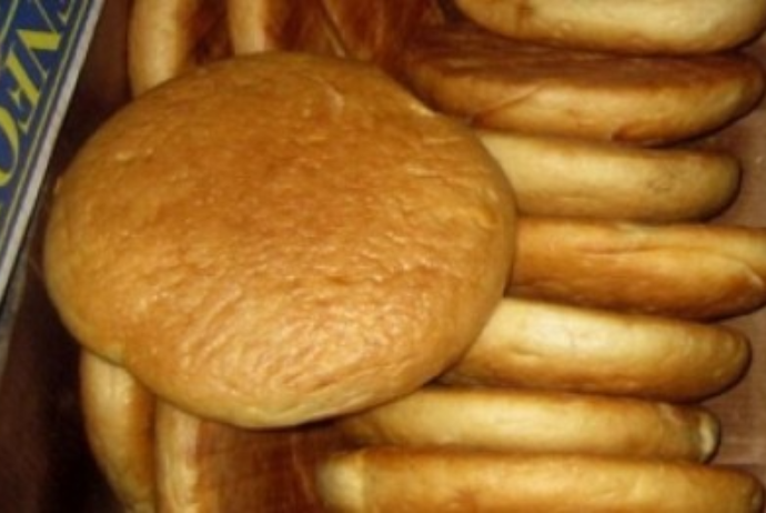 Price of bread & flour drop in Azerbaijan in March